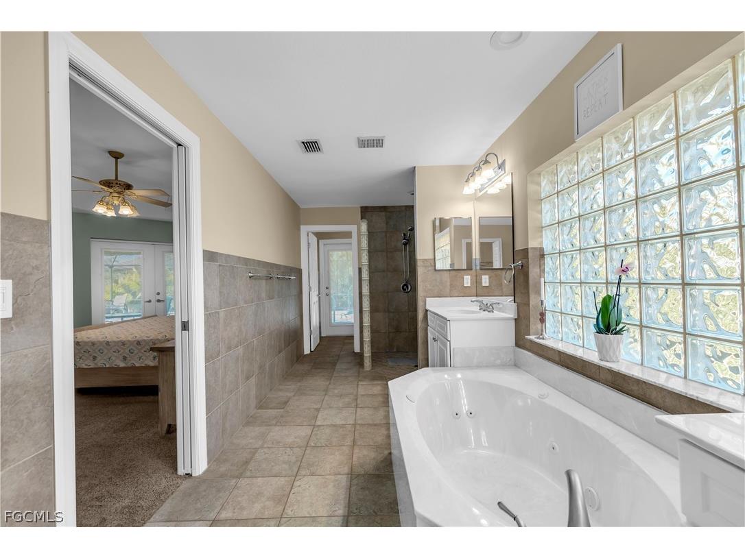 2804 SW 29th Place Cape Coral FL 33914 2026007379 image20