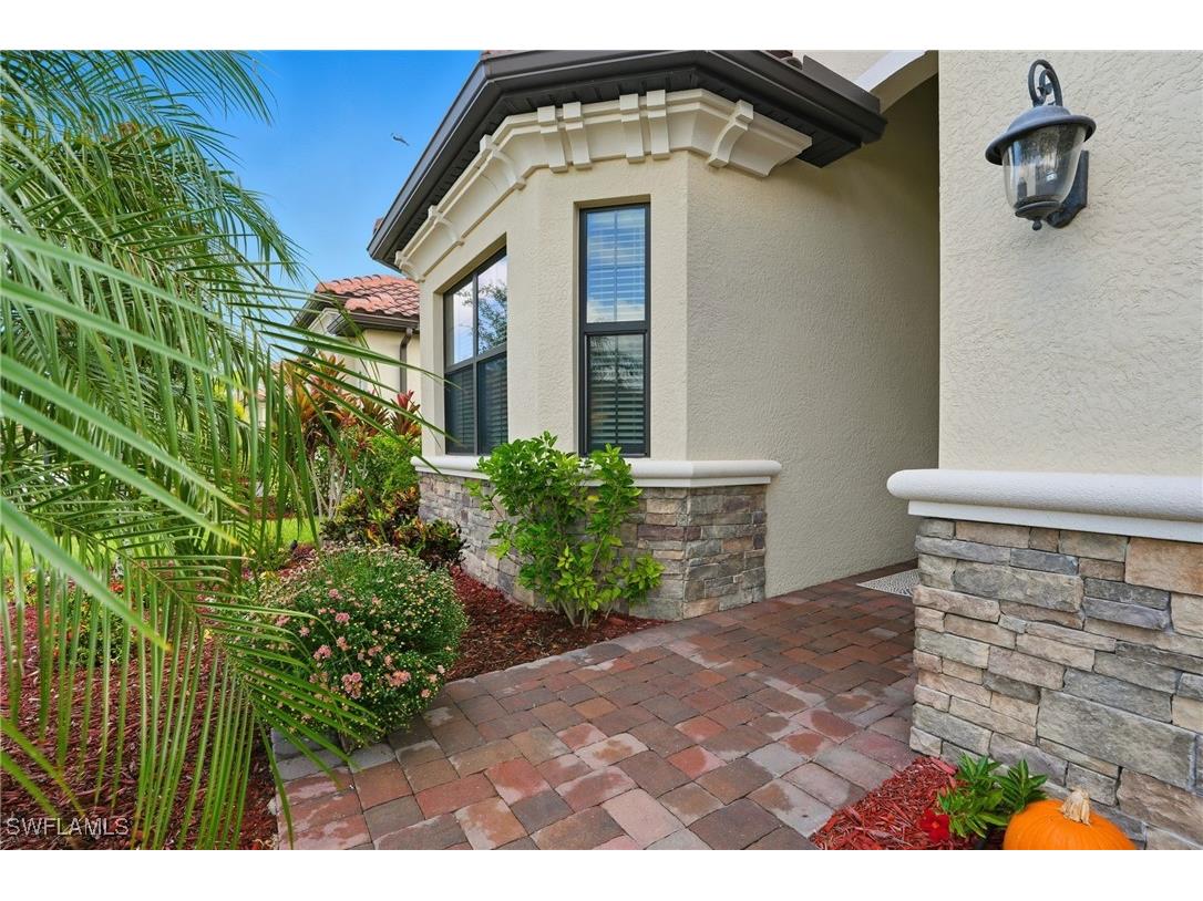 28043 Foxrock Court Bonita Springs FL 34135 225076517 image5