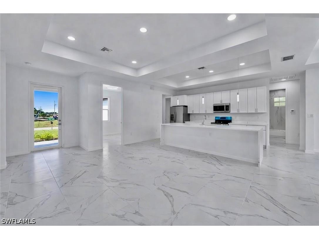 2805 26th Street SW Lehigh Acres FL 33976 226011993 image3