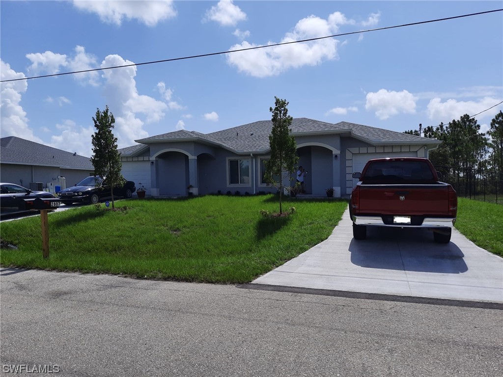 2805/2807 Gilbert Avenue S Lehigh Acres FL 33973 224004998 image1
