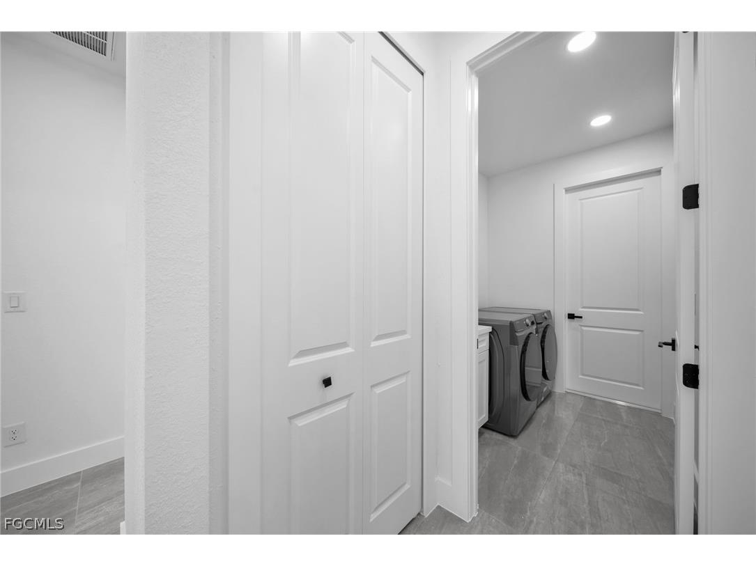 2805 58th Street W Lehigh Acres FL 33971 2026008611 image13