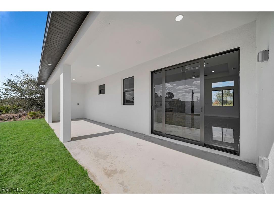 2805 58th Street W Lehigh Acres FL 33971 2026008611 image29