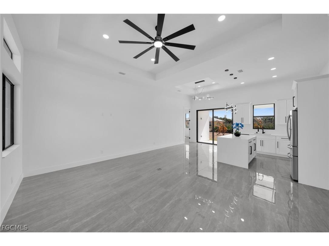 2805 58th Street W Lehigh Acres FL 33971 2026008611 image5