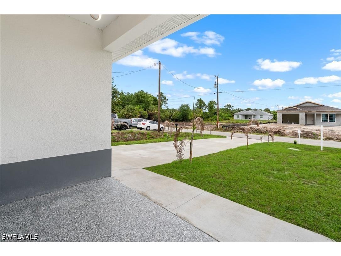 2805 Connie Avenue N Lehigh Acres FL 33971 226014495 image4