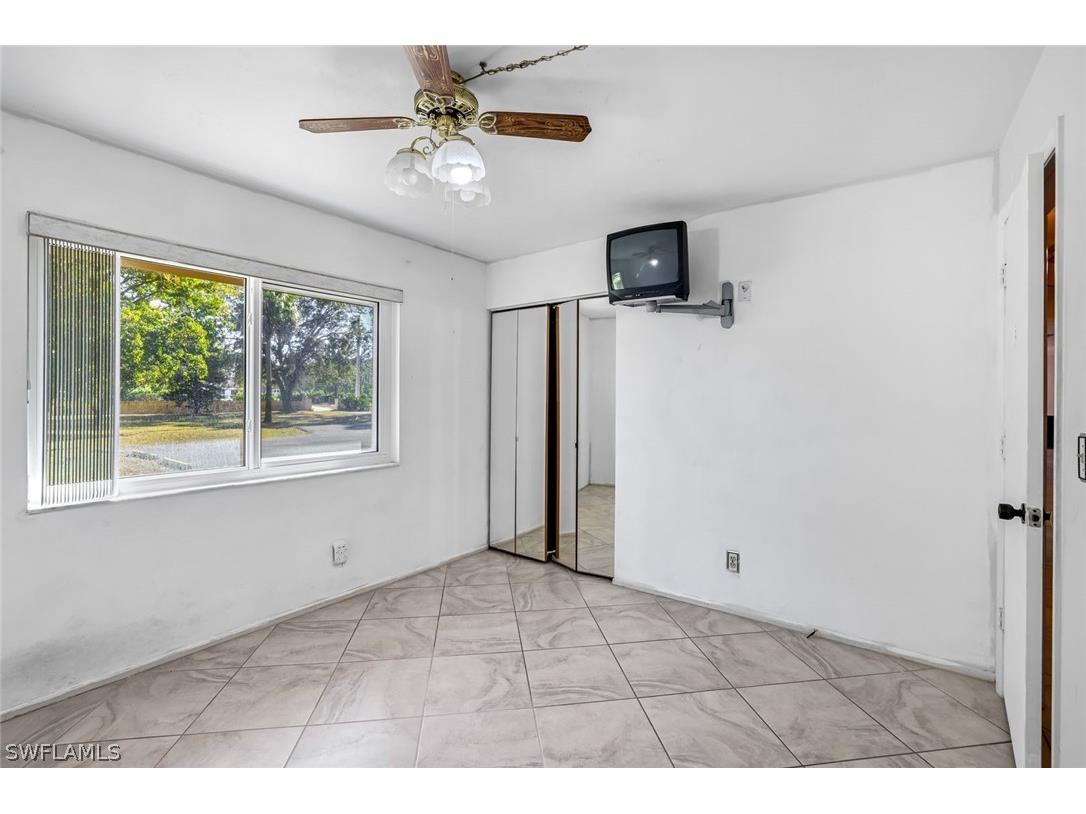 2805 Golden Gate Boulevard W Naples FL 34120 226008692 image13