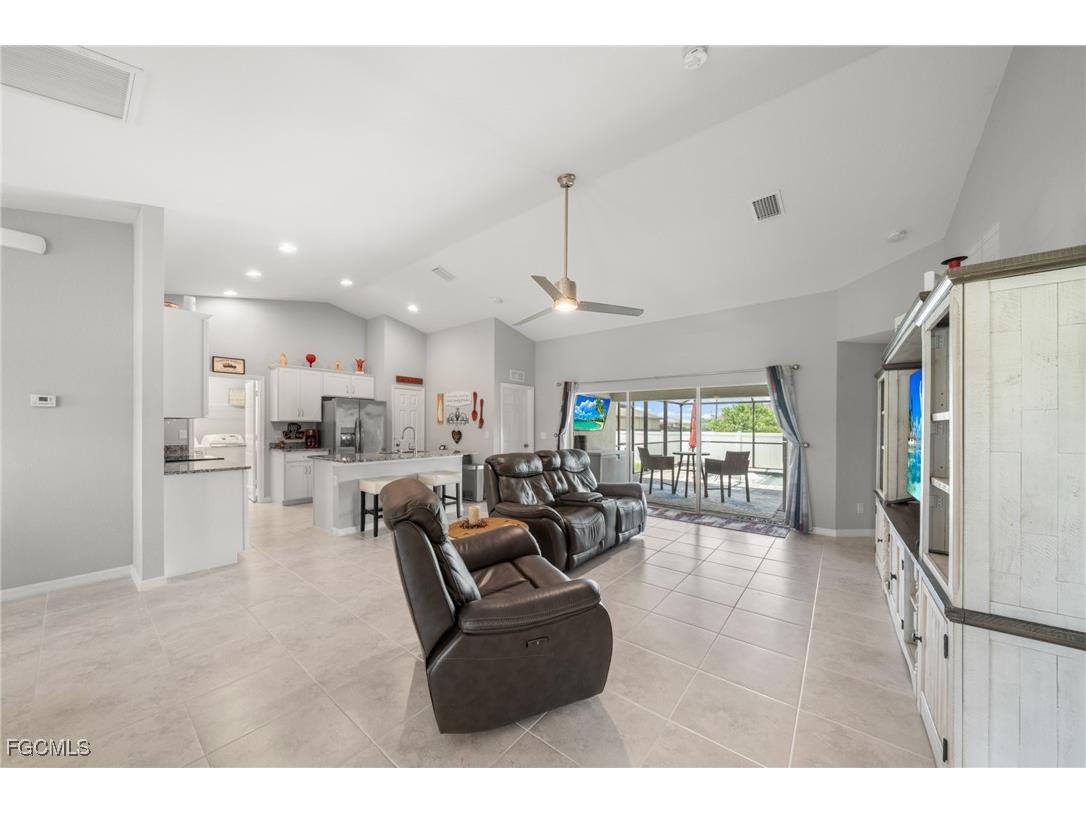 2805 NW 12th Lane Cape Coral FL 33993 2025003095 image13