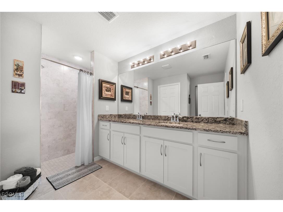 2805 NW 12th Lane Cape Coral FL 33993 2025003095 image17