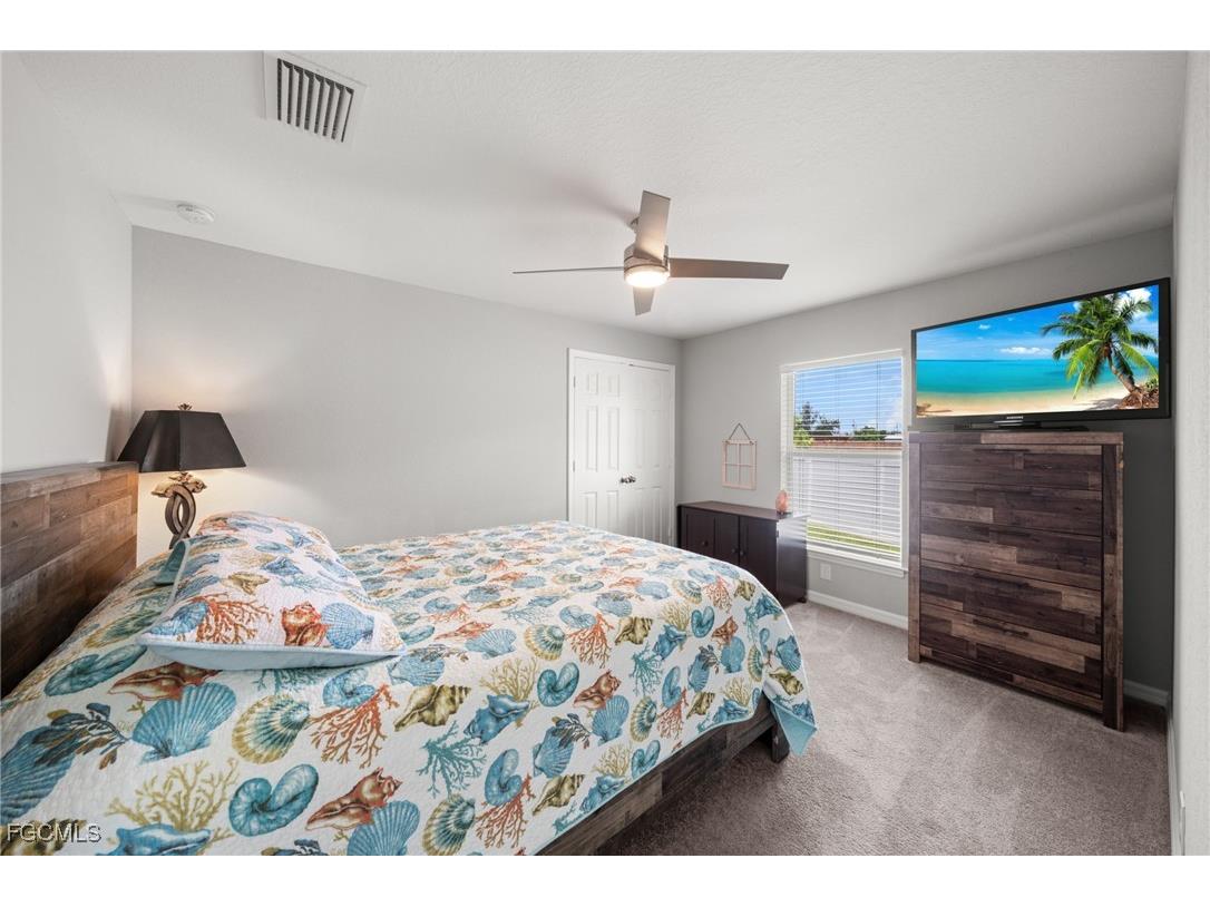 2805 NW 12th Lane Cape Coral FL 33993 2025003095 image18