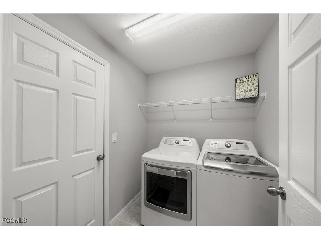 2805 NW 12th Lane Cape Coral FL 33993 2025003095 image22