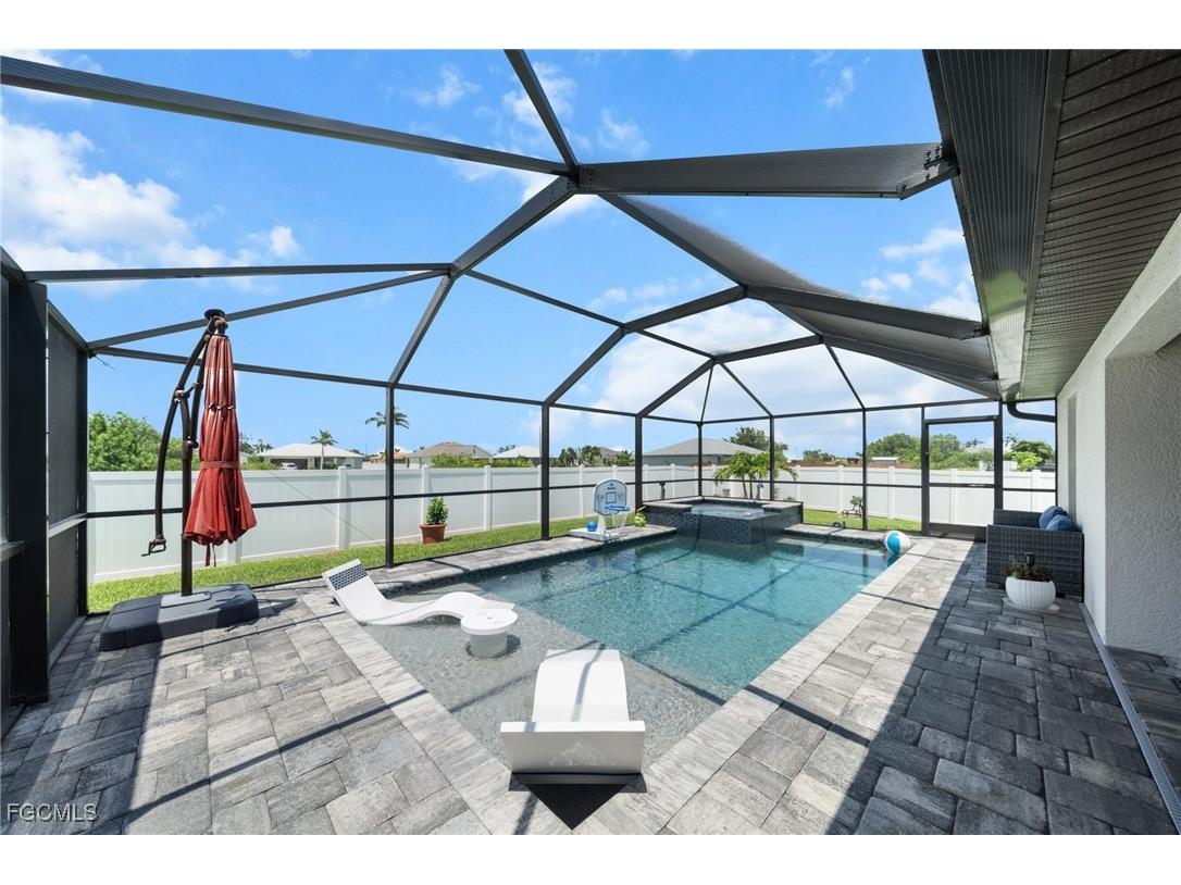 2805 NW 12th Lane Cape Coral FL 33993 2025003095 image25