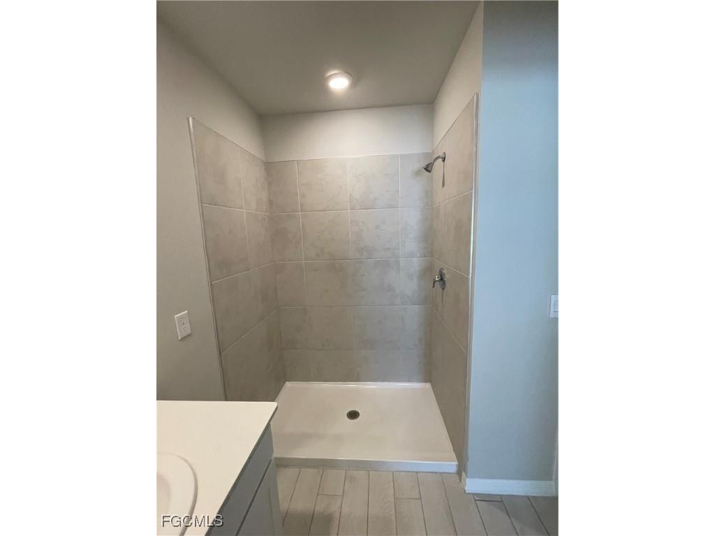 2805 NW 6th Terrace Cape Coral FL 33993 2025015346 image11