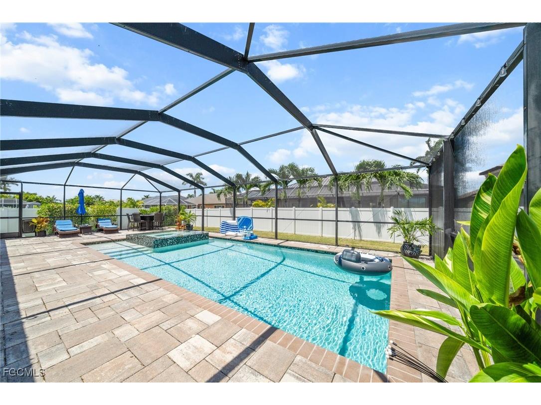 2805 SW 35th Street Cape Coral FL 33914 2025005936 image1