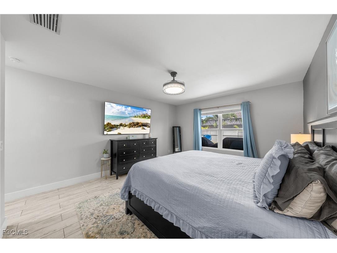 2805 SW 35th Street Cape Coral FL 33914 2025005936 image17