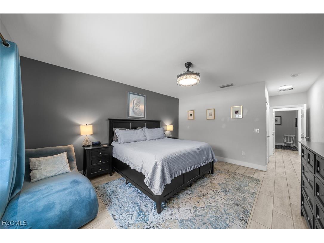 2805 SW 35th Street Cape Coral FL 33914 2025005936 image18