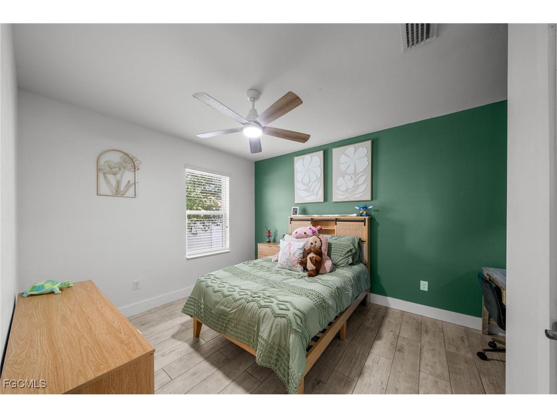 2805 SW 35th Street Cape Coral FL 33914 2025005936 image20