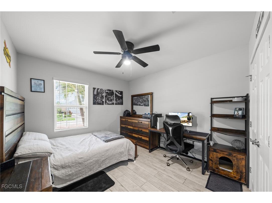 2805 SW 35th Street Cape Coral FL 33914 2025005936 image23