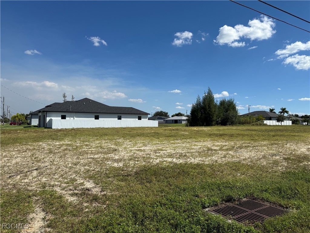 2805 SW 7th Place Cape Coral FL 33914 2025015315 image2