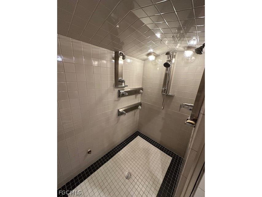 28053 Sunset Drive Bonita Springs FL 34134 2026010551 image18