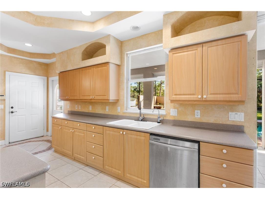 28056 East Brook Drive Bonita Springs FL 34135 226018840 image9