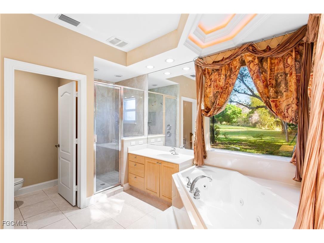 28056 E Brook Drive Bonita Springs FL 34135 2025023833 image28