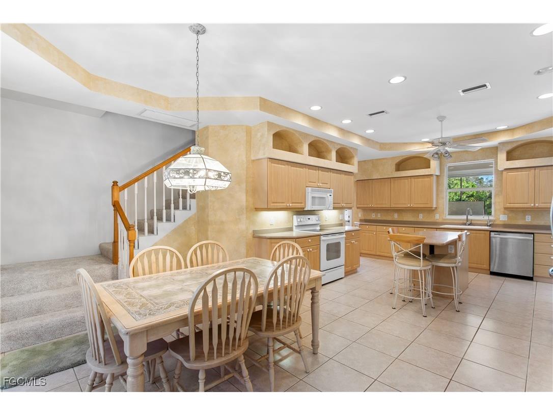 28056 E Brook Drive Bonita Springs FL 34135 2025023833 image7