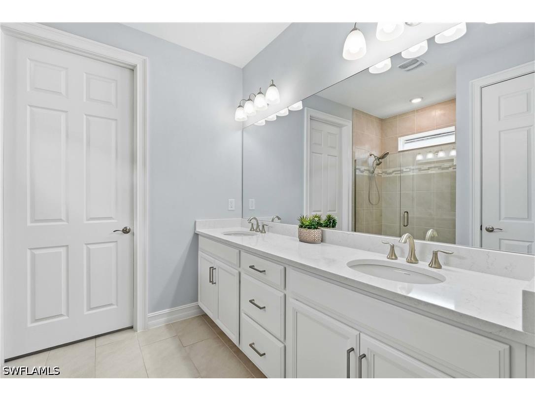 28056 Seasons Tide Avenue Bonita Springs FL 34135 226025359 image14