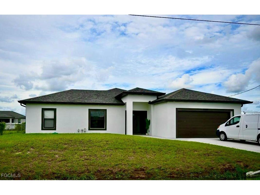 2806 57th Street W Lehigh Acres FL 33971 2025016004 image1