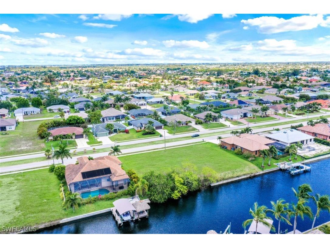 2806 Gleason Parkway Cape Coral FL 33914 222035712 image1