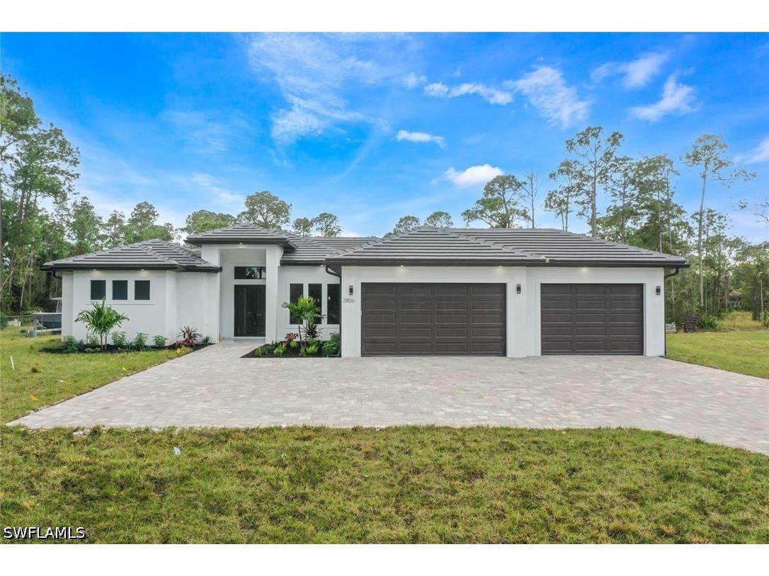 2806 Golden Gate Boulevard W Naples FL 34120 226021657 image1