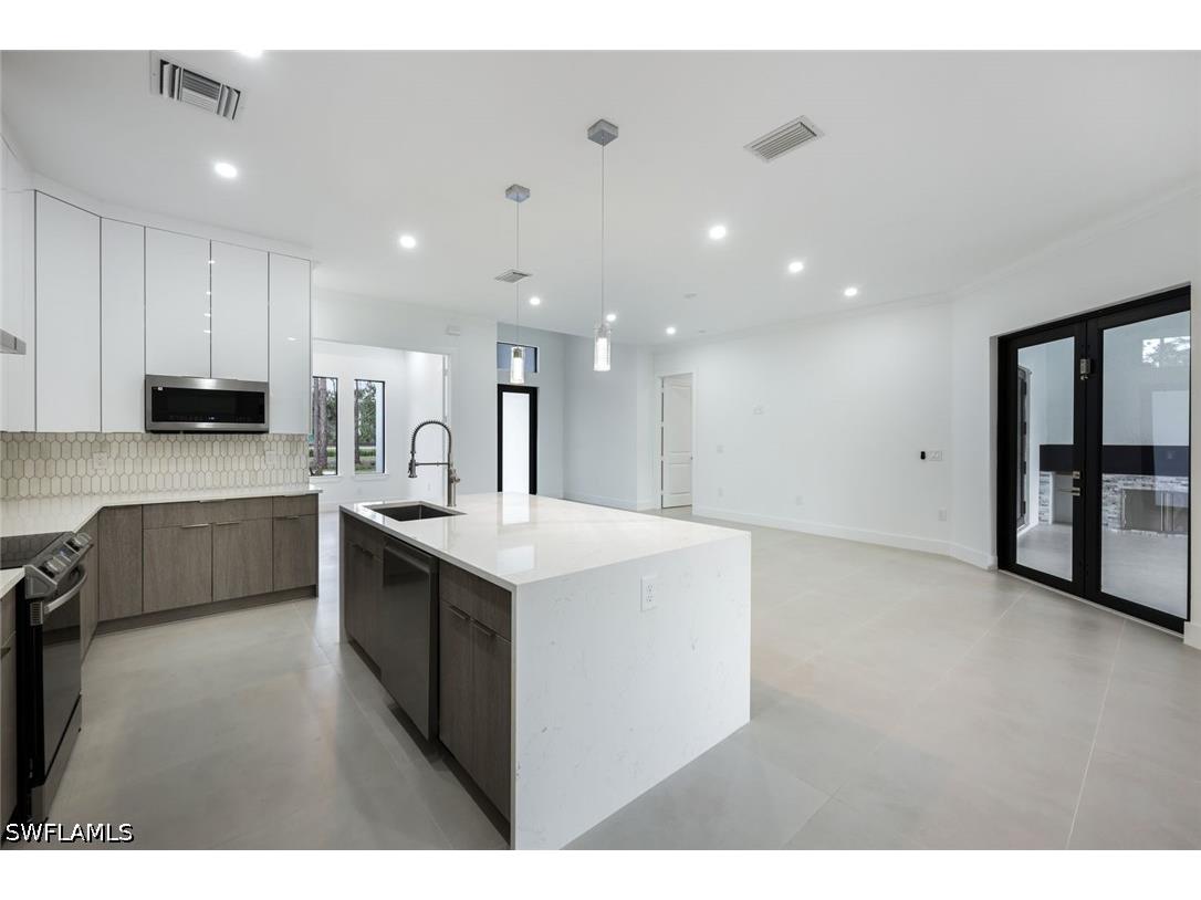 2806 Golden Gate Boulevard W Naples FL 34120 226021657 image14