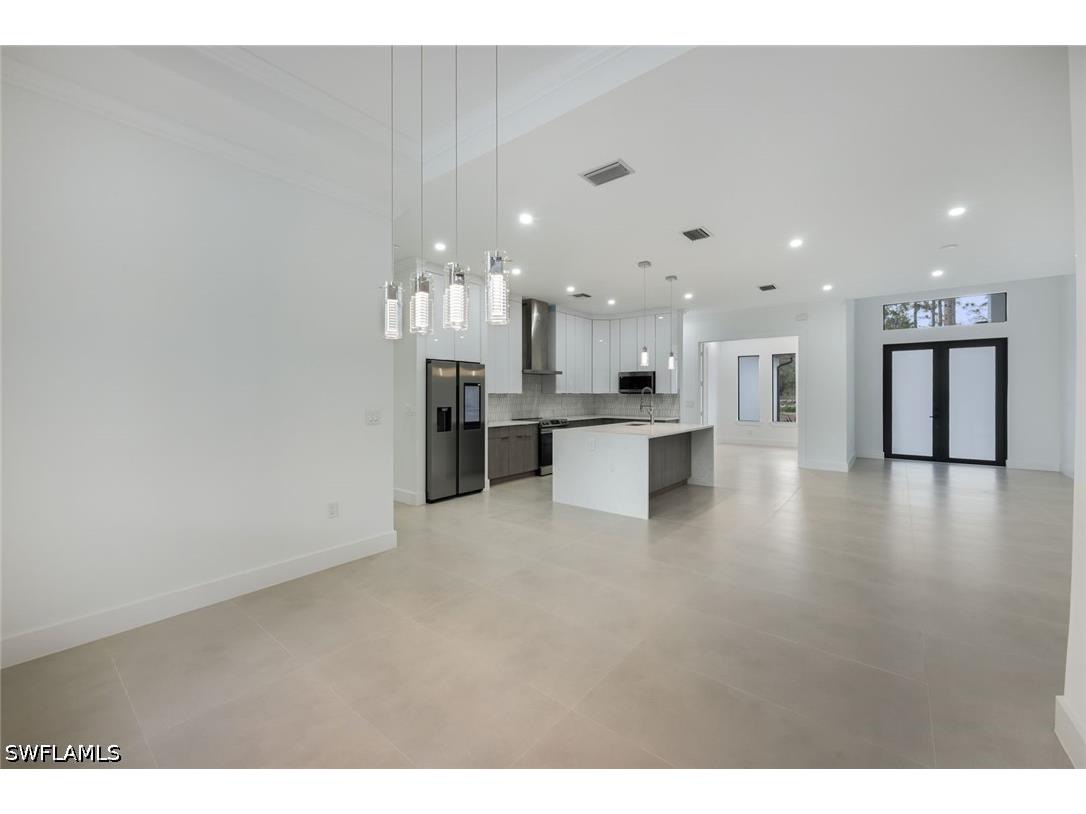 2806 Golden Gate Boulevard W Naples FL 34120 226021657 image16