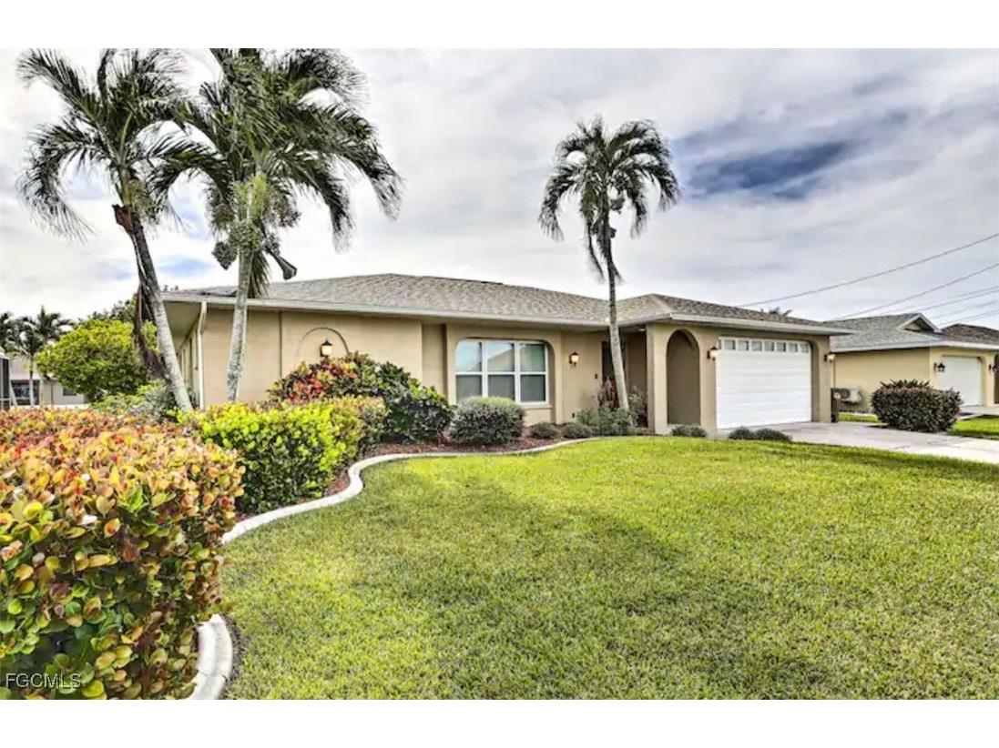 2806 SW 38th Terrace Cape Coral FL 33914 2025016524 image1