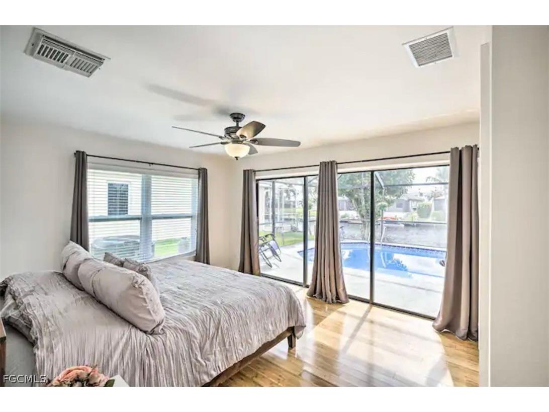 2806 SW 38th Terrace Cape Coral FL 33914 2026007223 image2