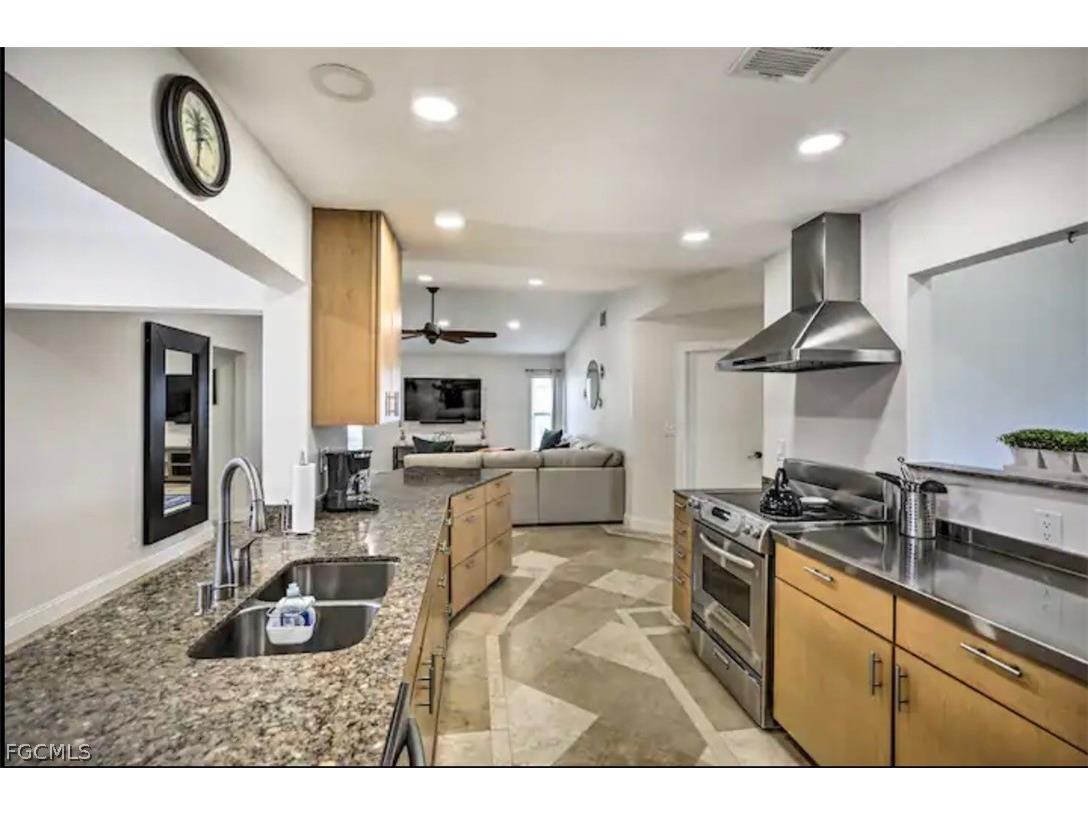 2806 SW 38th Terrace Cape Coral FL 33914 2026007223 image28