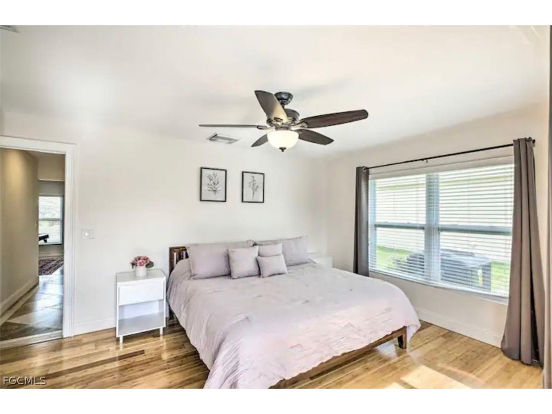 2806 SW 38th Terrace Cape Coral FL 33914 2026007223 image8