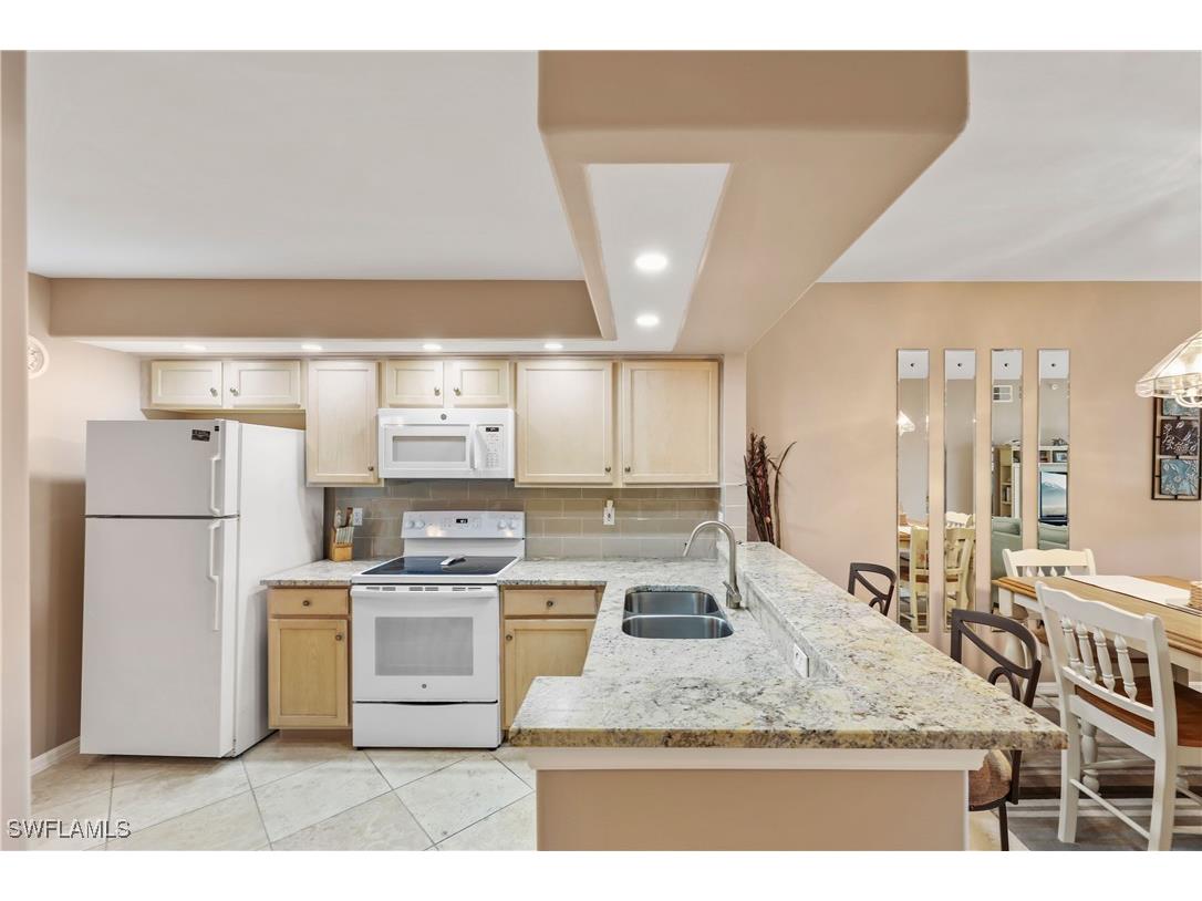 28064 Cavendish Court #2404 Bonita Springs FL 34135 226003447 image5