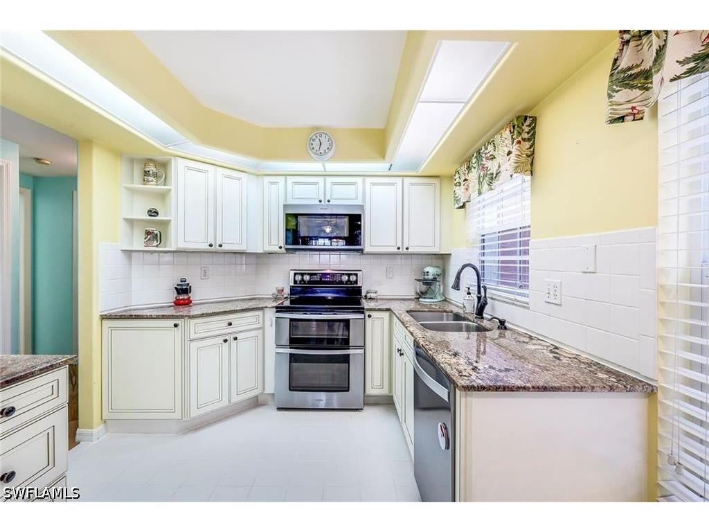 28068 Cavendish Court #2301 Bonita Springs FL 34135 226017375 image5
