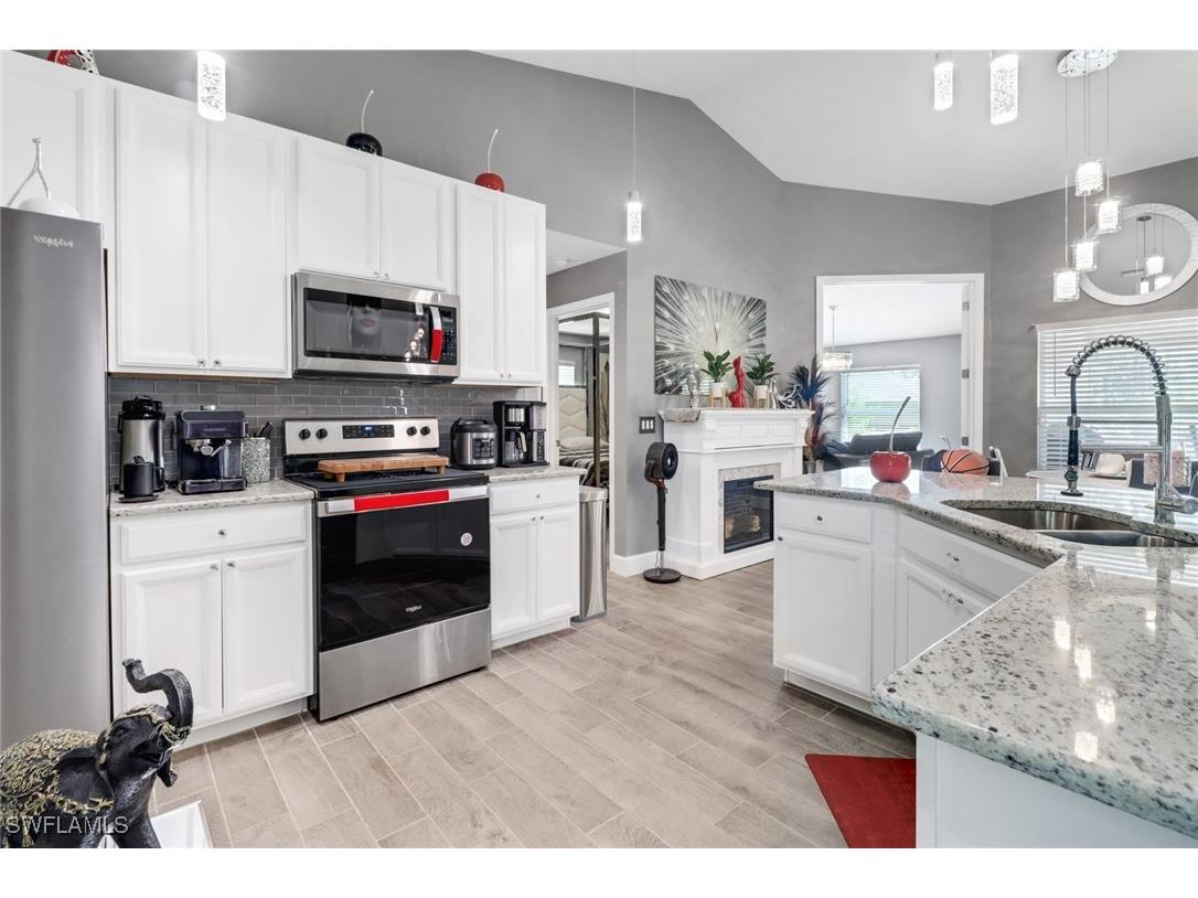 2807 18th Street W Lehigh Acres FL 33971 225039070 image1