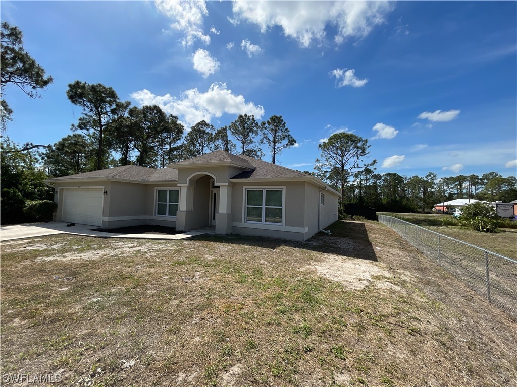 2807 2nd Street SW Lehigh Acres FL 33976 223049898 image1
