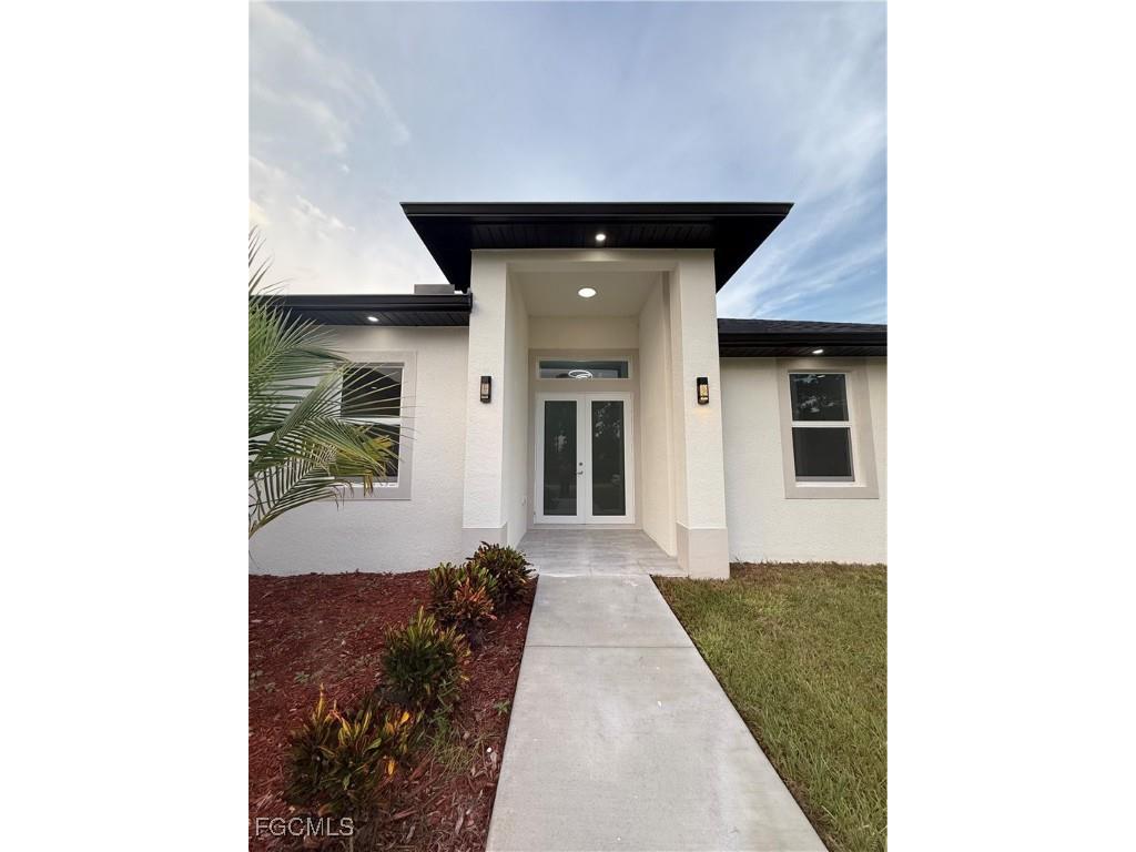 2807 40th St W Lehigh Acres FL 33971 2025009109 image1