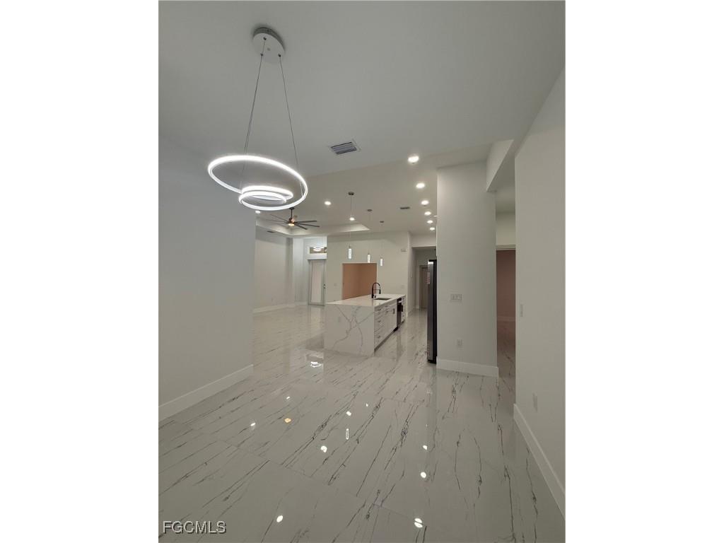 2807 40th St W Lehigh Acres FL 33971 2025009109 image6