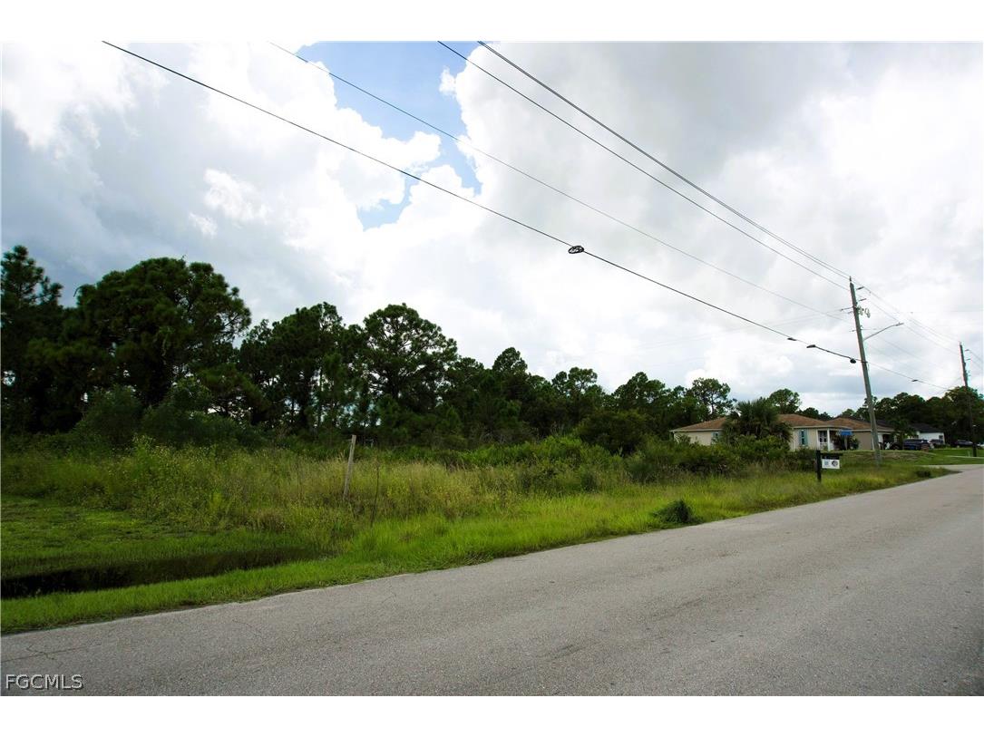 2807 42nd Street W Lehigh Acres FL 33971 2026008771 image2
