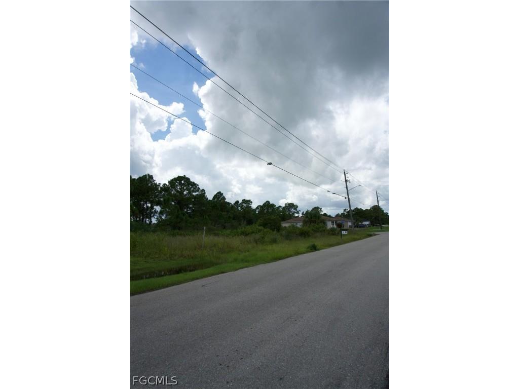 2807 42nd Street W Lehigh Acres FL 33971 2026008771 image5