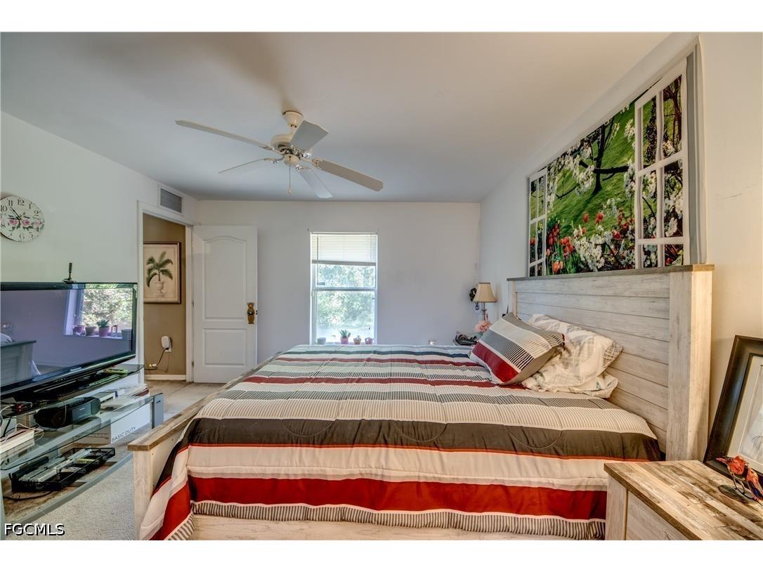 2807 51st Street W Lehigh Acres FL 33971 2026019468 image25