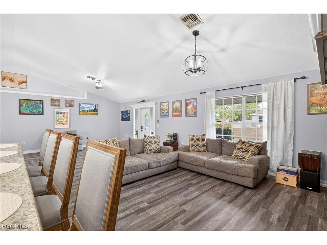 2807 52nd Street SW Lehigh Acres FL 33976 2026004014 image6