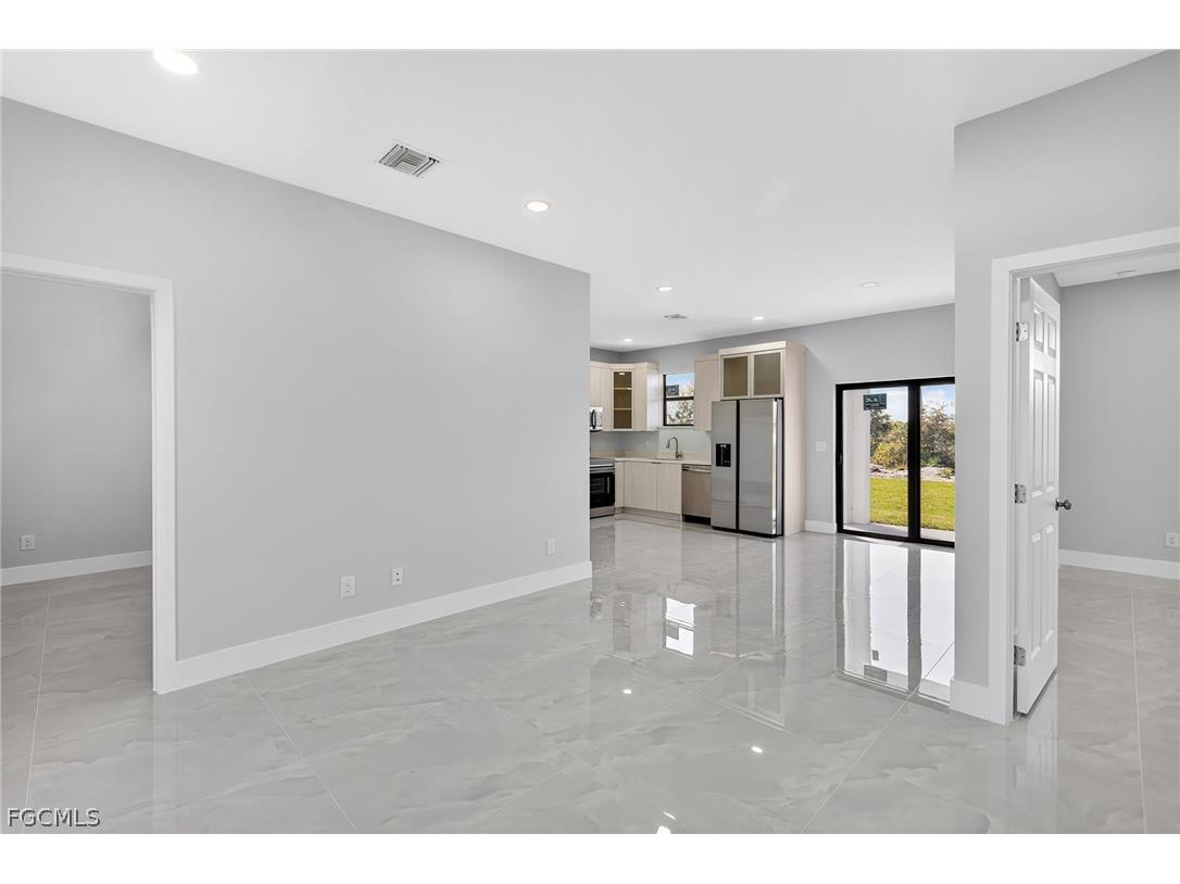 2807 74th Street W Lehigh Acres FL 33971 2026006047 image14