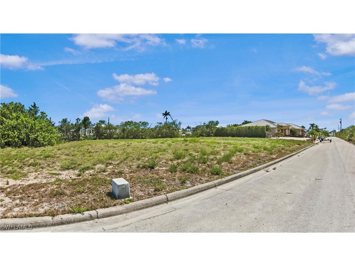 2807 Cussell Drive Saint James City FL 33956 225051650 image6