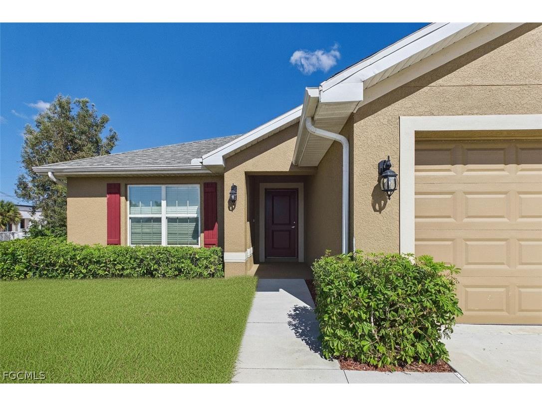 2807 NW 5th Street Cape Coral FL 33993 2026007734 image2