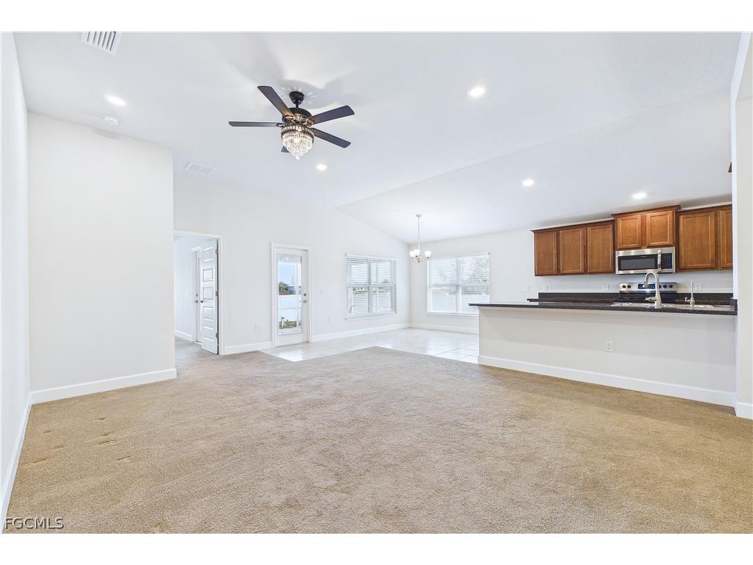 2807 NW 5th Street Cape Coral FL 33993 2026007734 image5