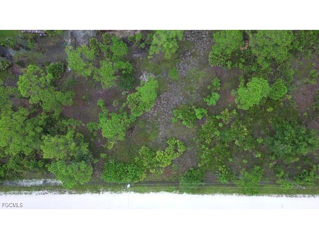 28072 Crestwood Drive Punta Gorda FL 33955 2025018566 image11